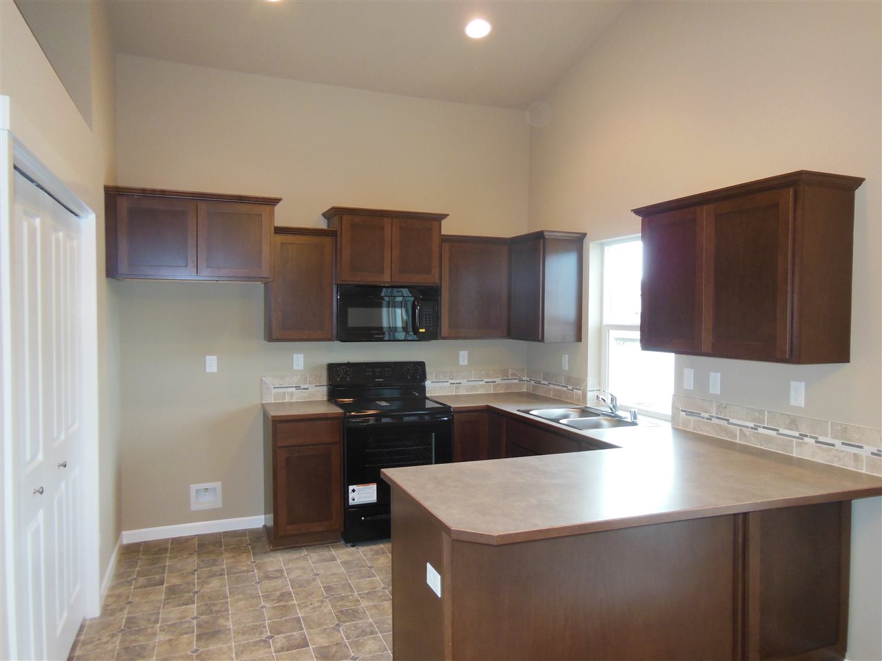815 East Cooper Lane Colbert, WA 99005 - Photo 2 of 11 Gallery Image 2
