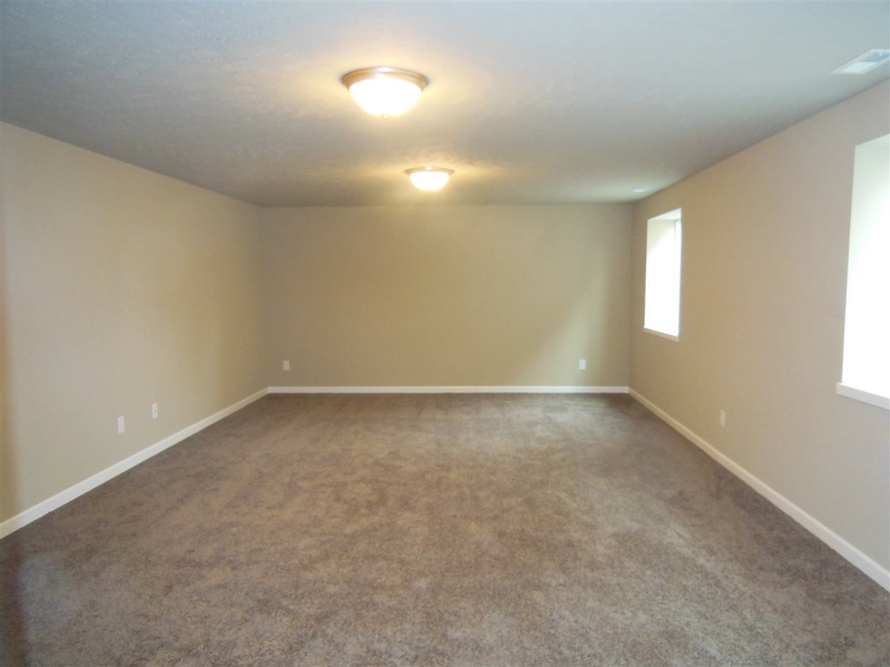 815 East Cooper Lane Colbert, WA 99005 - Photo 7 of 11 Gallery Image 7