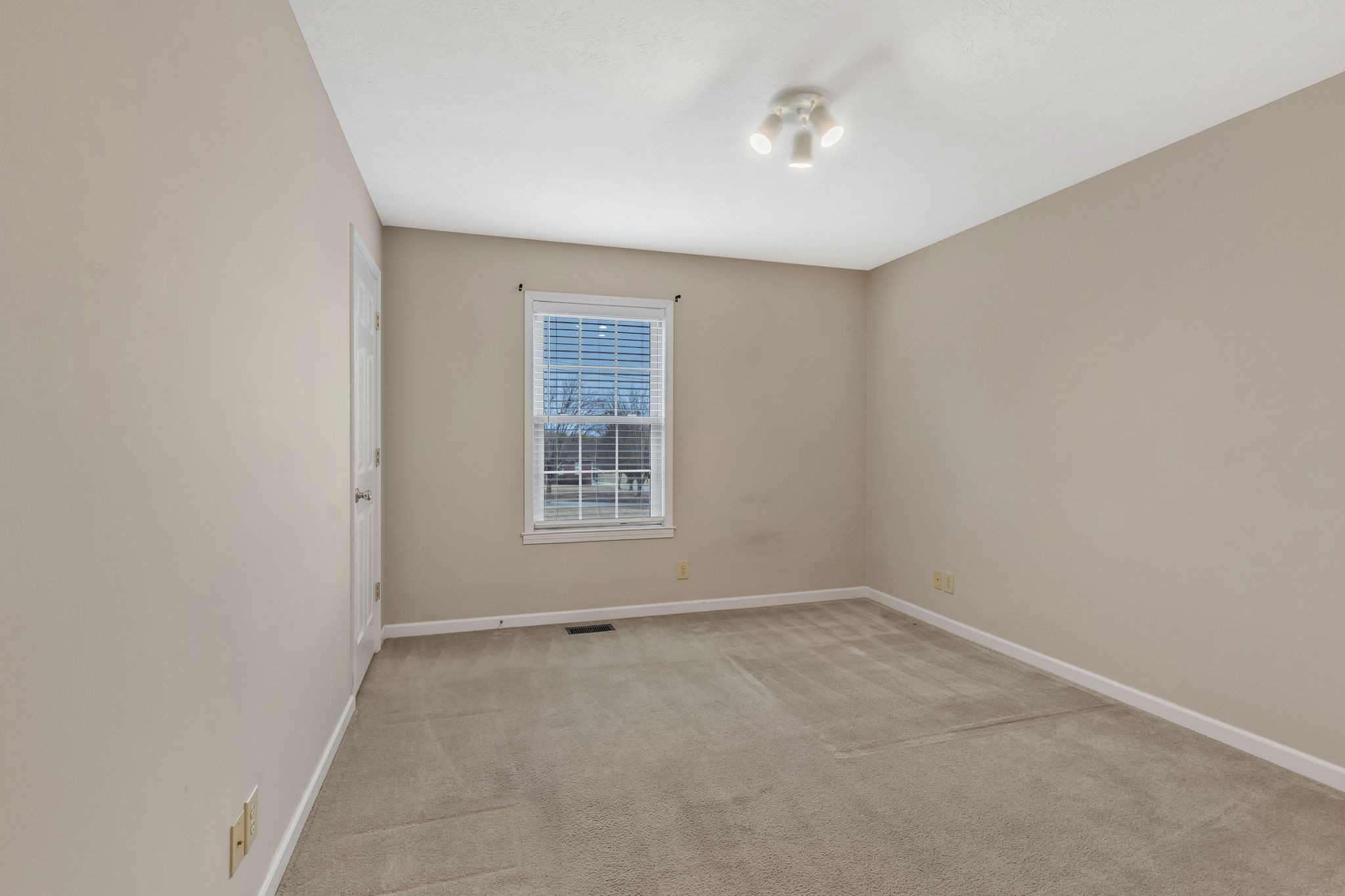 3729 Calista Road Cross Plains, TN 37049 - Photo 17 of 46 Gallery Image 17