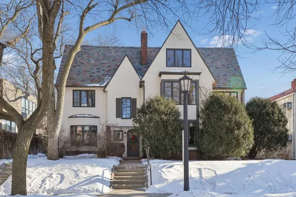 $4,500 | 1721 Humboldt Avenue South, Unit 2 3, Minneapolis, MN 55403
