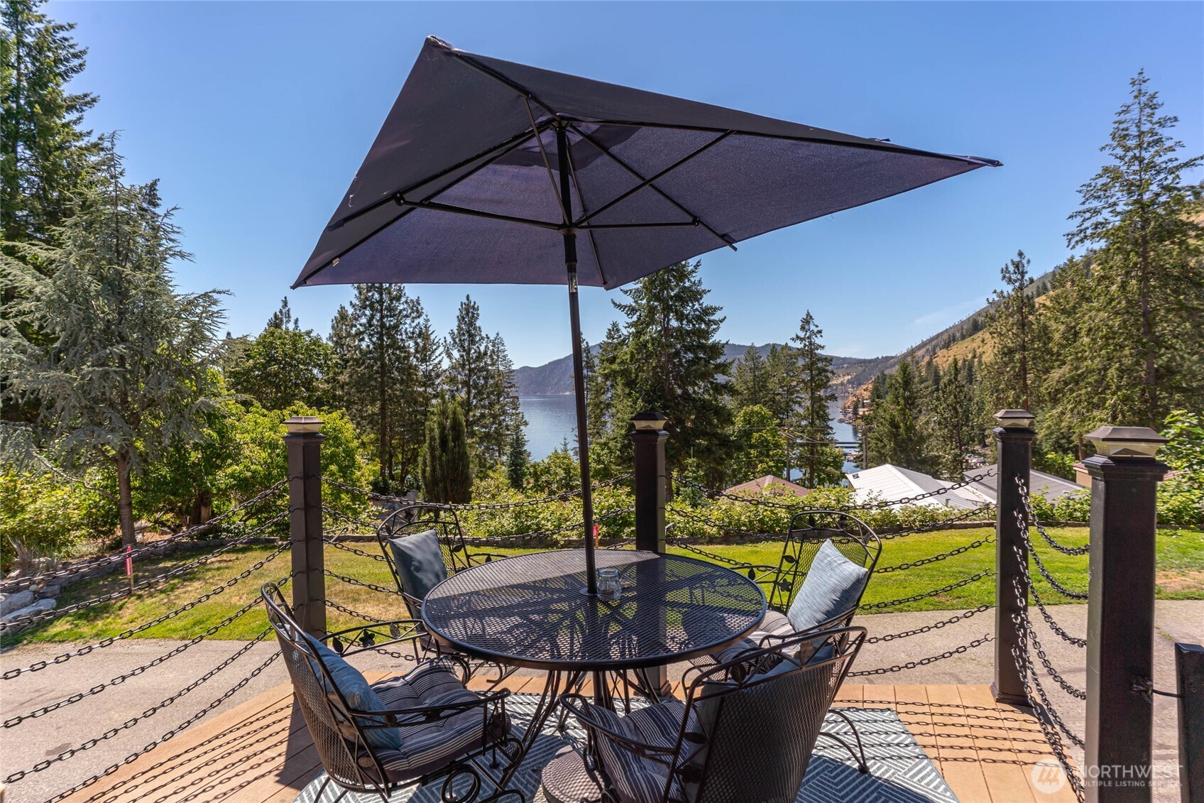 11155 South Lakeshore Road, Unit 17A Chelan, WA 98816 - Photo 5 of 33