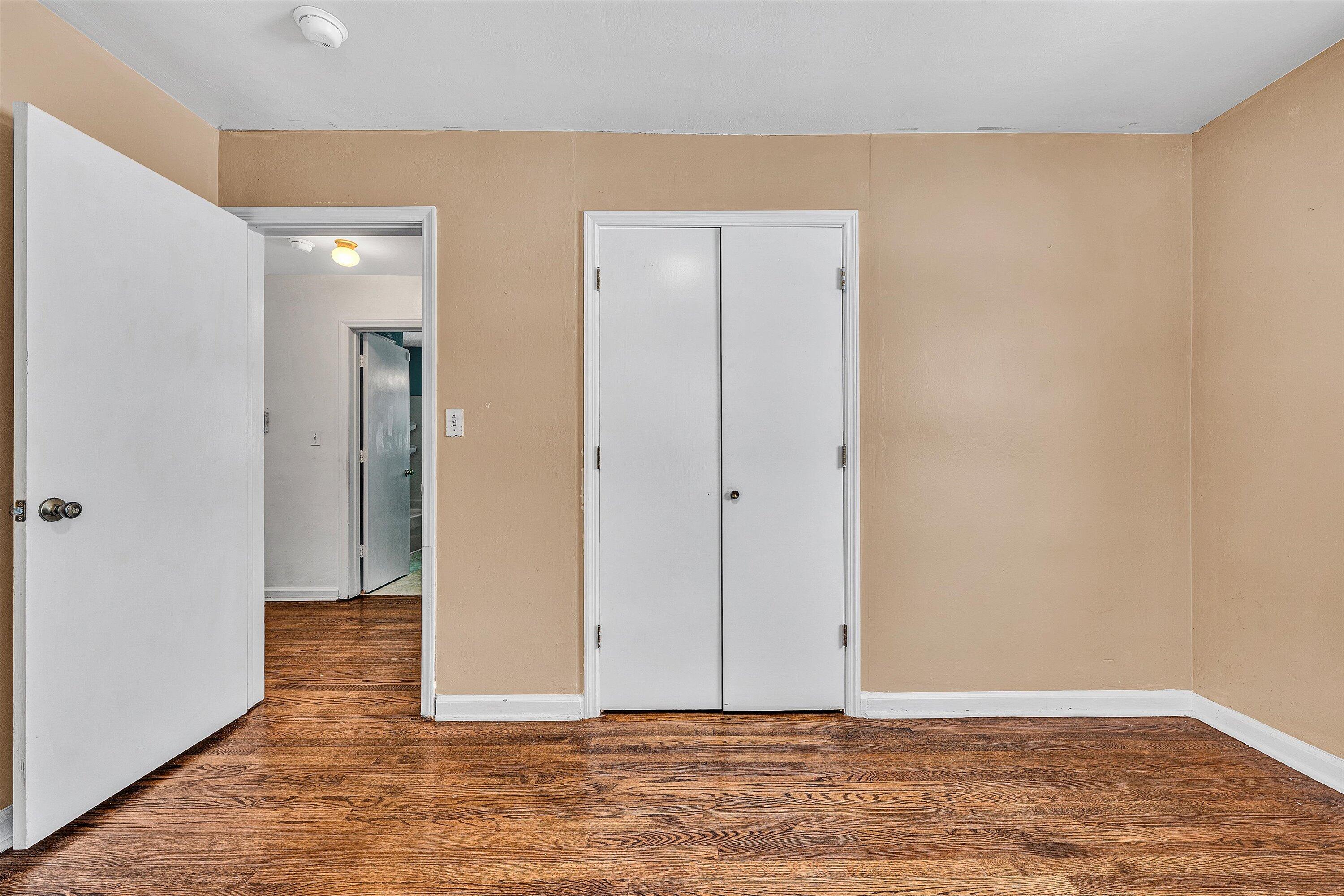 402 Cherryhill Road Northwest Roanoke, VA 24017 - Photo 22 of 42 a view of entryway with wooden floor