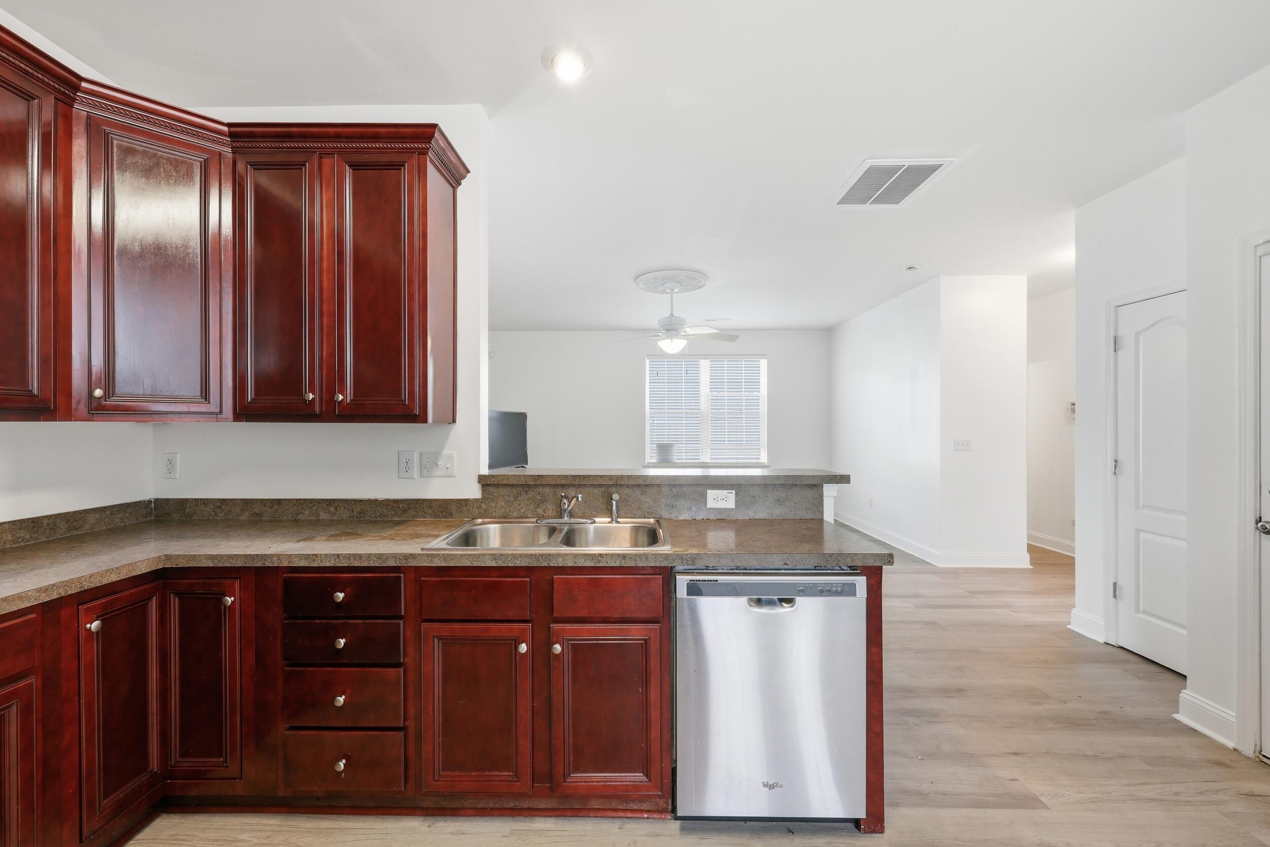7786 Discovery Road North Charleston, SC 29420 - Photo 9 of 39 12_ep_006