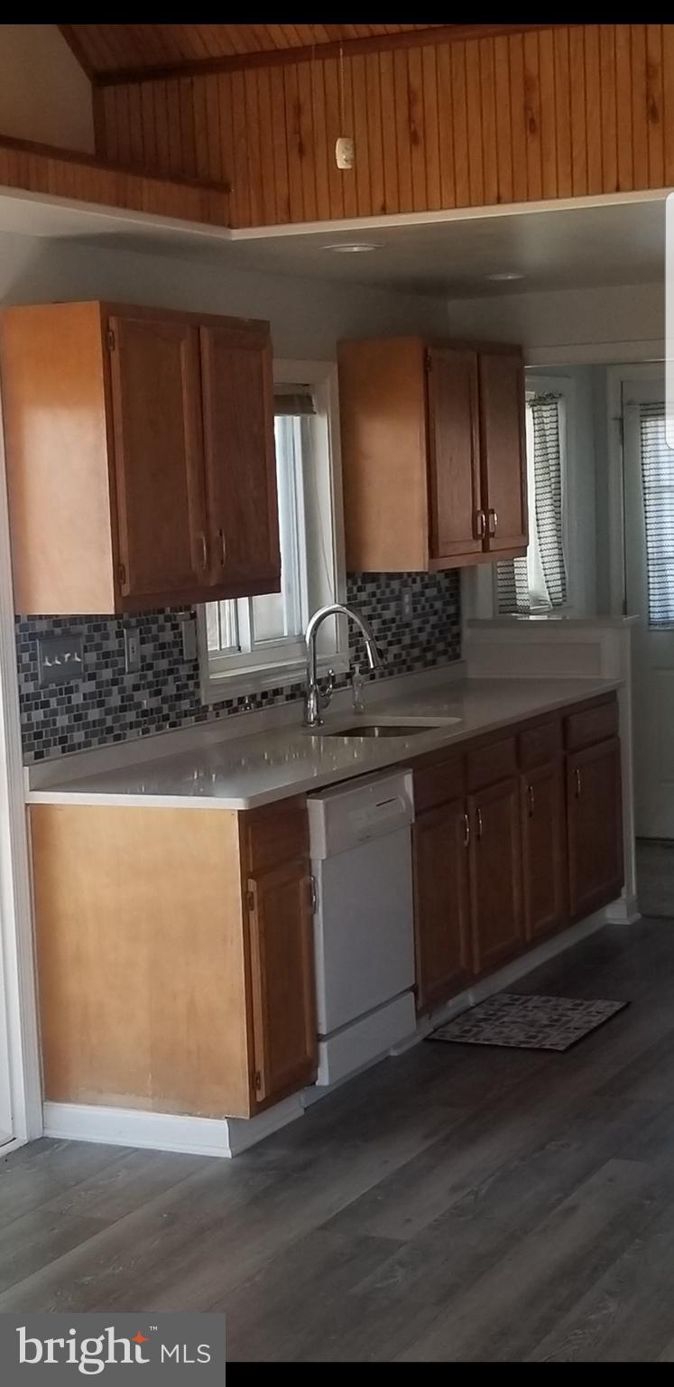 800 Riverside Drive Essex, MD 21221 - Photo 13 of 13 Quartz Counteroos overlooking beautiful views