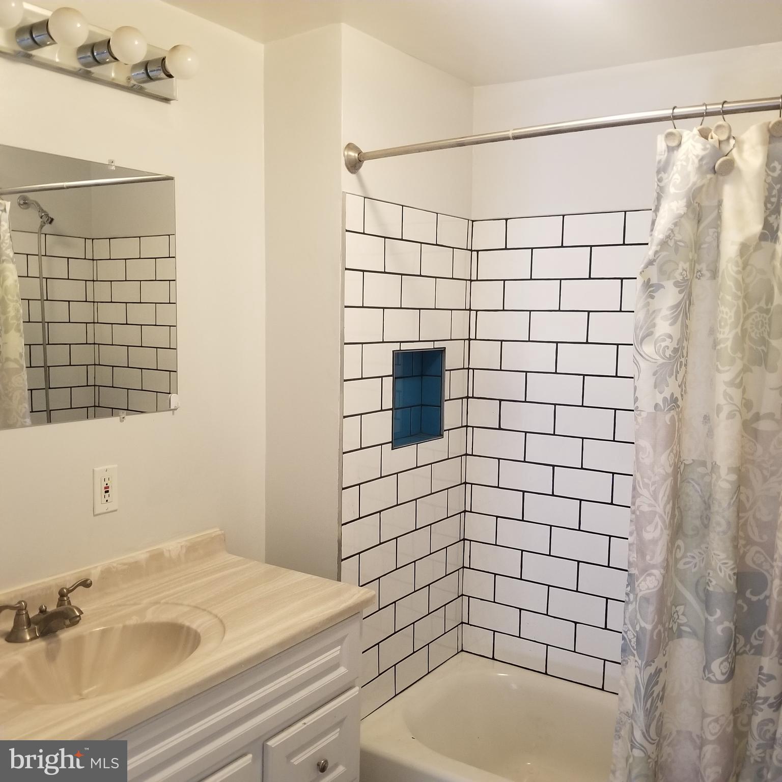 800 Riverside Drive Essex, MD 21221 - Photo 7 of 13 Gallery Image 7