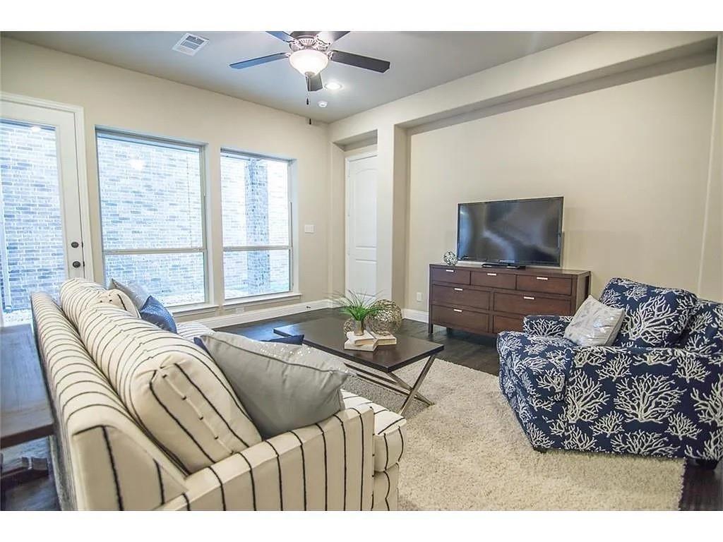 614 Bridge Street Coppell, TX 75019 - Photo 5 of 12
