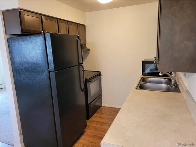 $1,350 | 633 South Oak Street, Unit 5, Lakewood, CO 80215