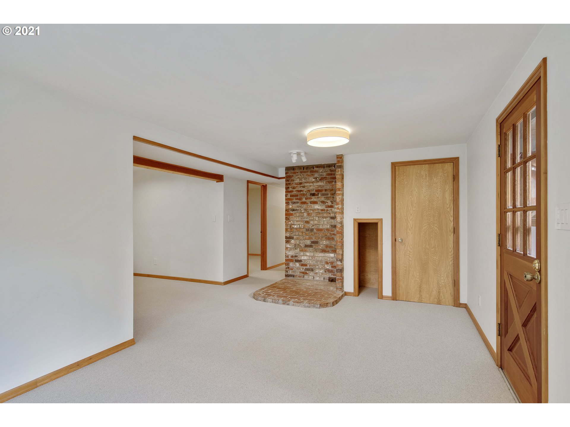 1920 Southwest Nevada Court Portland, OR 97219 - Photo 23 of 31 Gallery Image 23