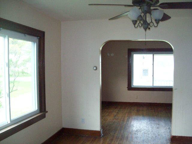 585 Ida Maybee Road Monroe, MI 48161 - Photo 4 of 15 20092128-3.JPG