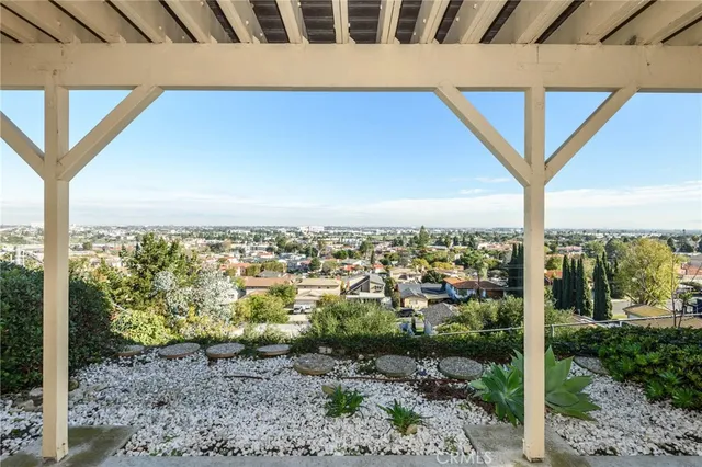 $5,490 | 3923 Mesa Street, Torrance, CA 90505