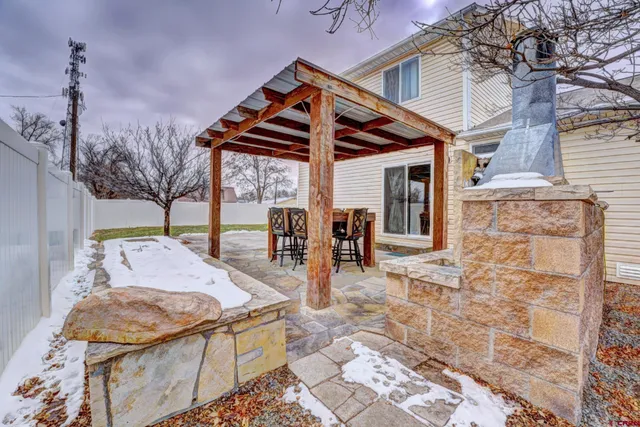 $390,000 | 1091 East 6th Street, Delta, CO 81416