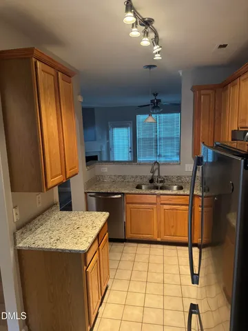 $1,595 | 5743 Corbon Crest Lane, Raleigh, NC 27612