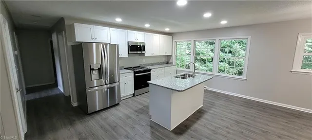 $1,895 | 1301 Pisgah Church Road, Greensboro, NC 27408