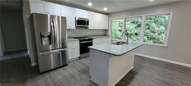 $1,895 | 1301 Pisgah Church Road, Greensboro, NC 27408