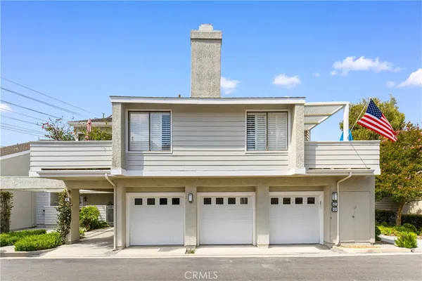 $990,000 | 419 Deerfield Avenue, Unit 93, Irvine, CA 92606