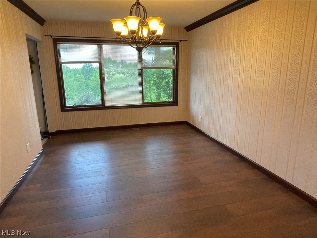 74055 Lake Ridge Road Piedmont, OH 43983 - Photo 10 of 35 Dining Room