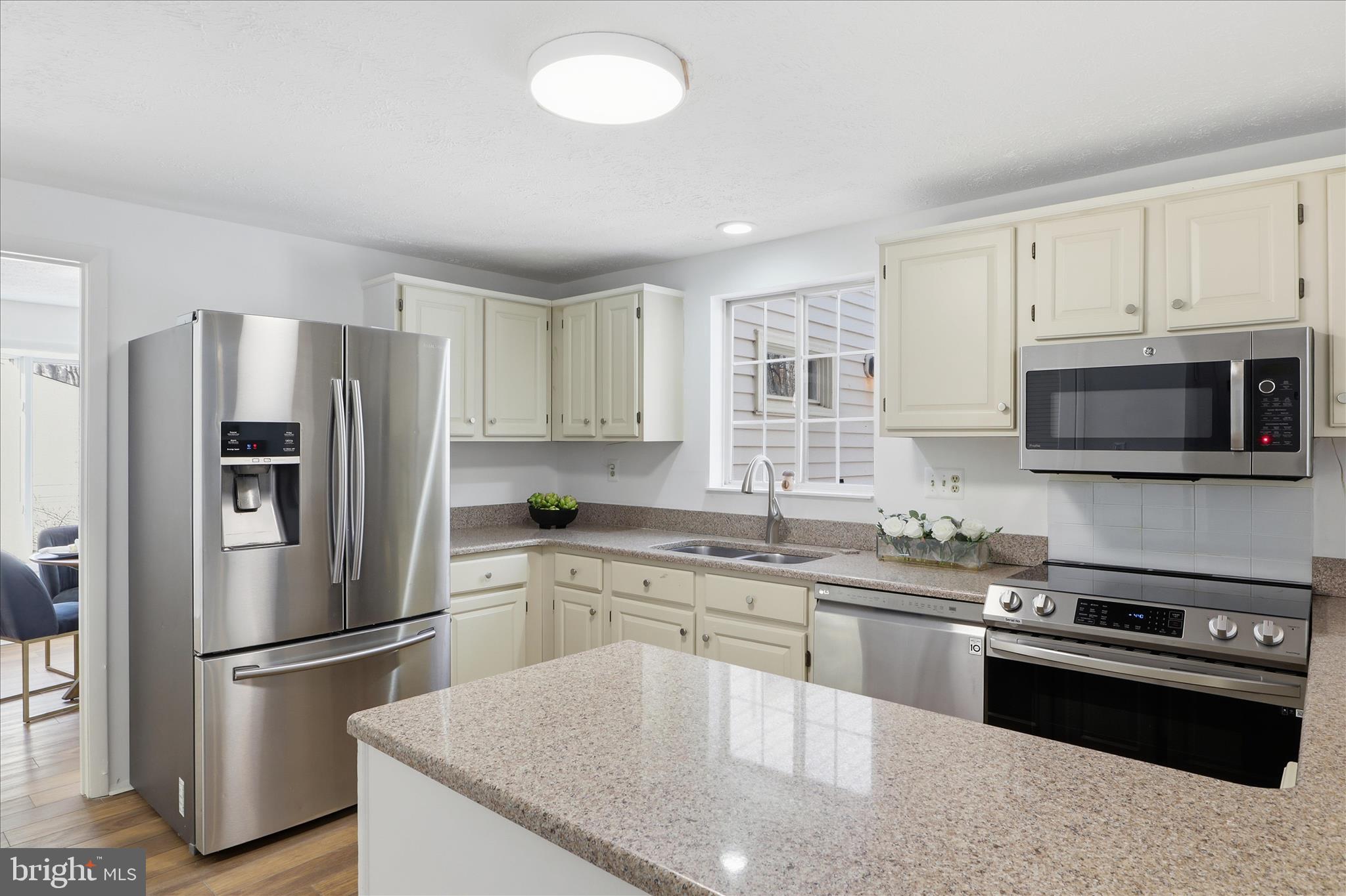 9810 Oleander Avenue Vienna, VA 22181 - Photo 13 of 41