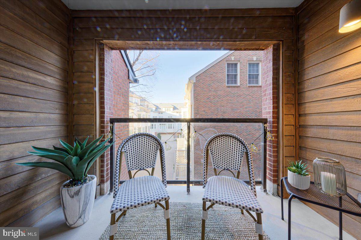 1029 North Stuart Street, Unit 304 Arlington, VA 22201 - Photo 11 of 38