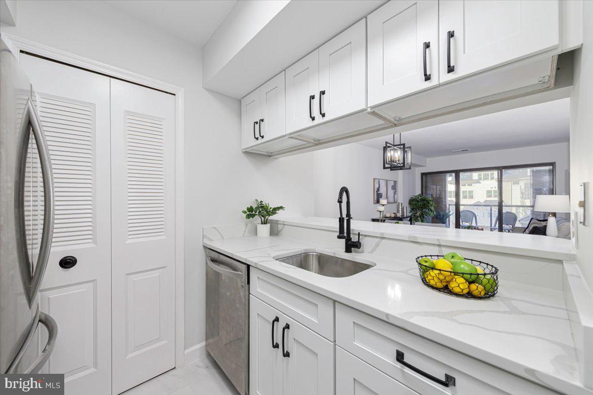 1029 North Stuart Street, Unit 304 Arlington, VA 22201 - Photo 5 of 38