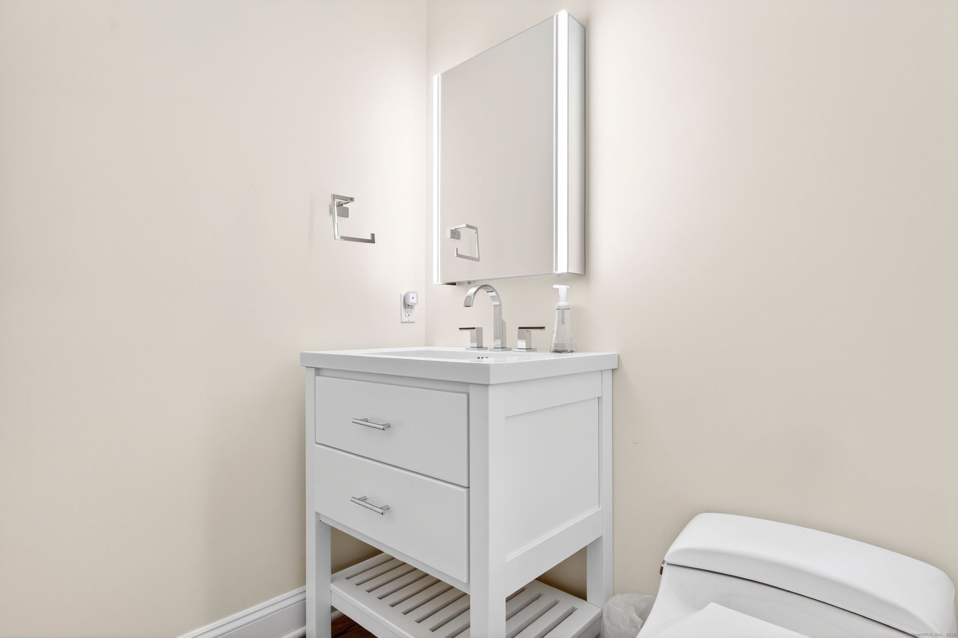 1 Mill Road, Unit 1 Danbury, CT 06810 - Photo 22 of 40