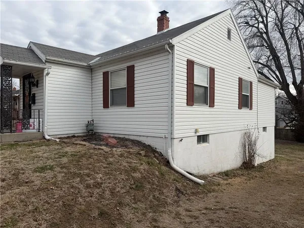$200,000 | 2611 Parallel Avenue, St. Joseph, MO 64506