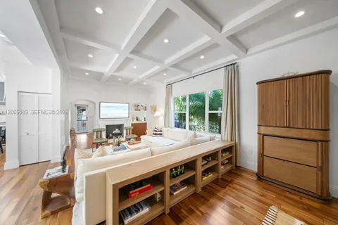 $4,200,000 | 130 Northeast 45th Street, Miami, FL 33137