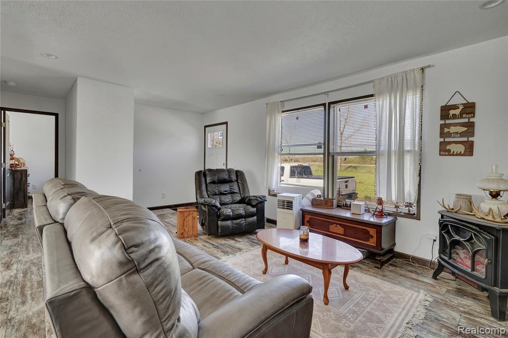 7376 Capac Road Yale, MI 48097 - Photo 7 of 22