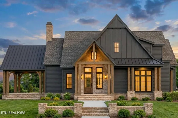 $1,495,000 | 1 Frst Crk Parkway, Oak Ridge, TN 37830