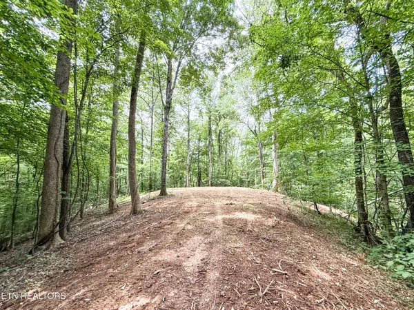 $1,495,000 | 1 Frst Crk Parkway, Oak Ridge, TN 37830