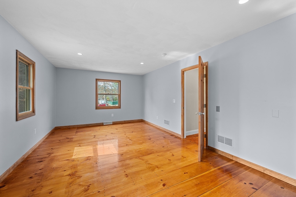 4 Coulson Road Berlin, MA 01503 - Photo 19 of 42