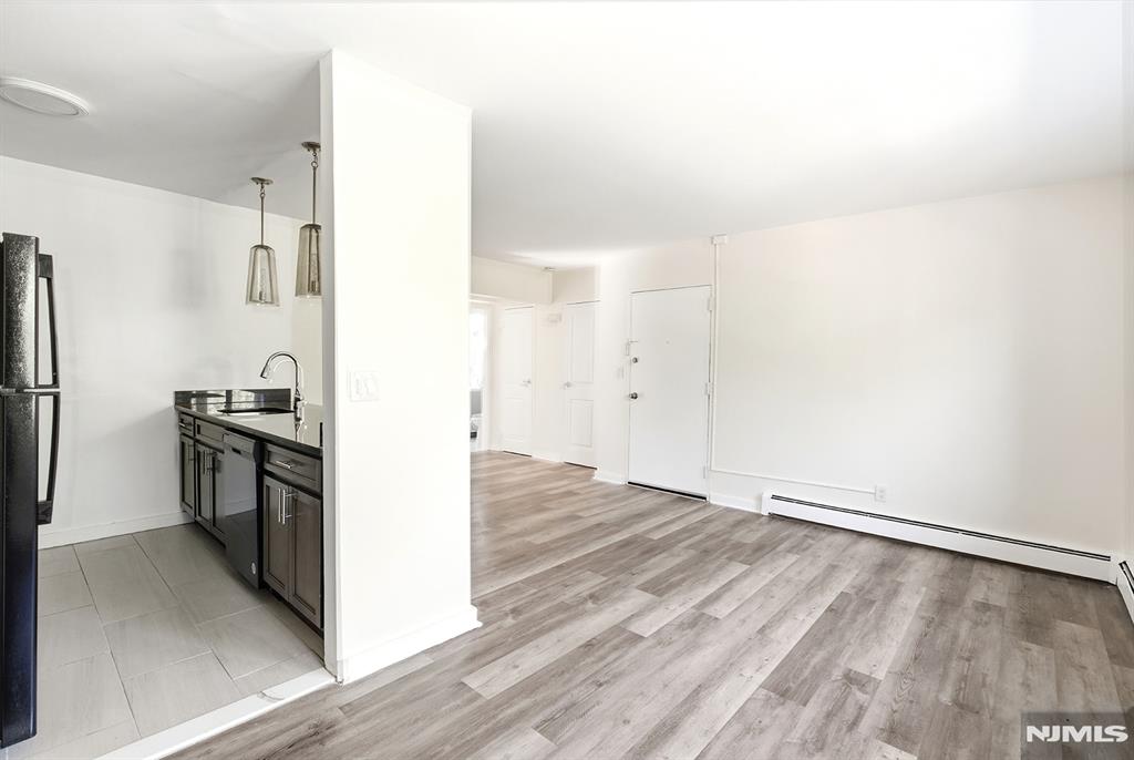138 Clinton Place, Unit 7E Hackensack, NJ 07601 - Photo 4 of 14