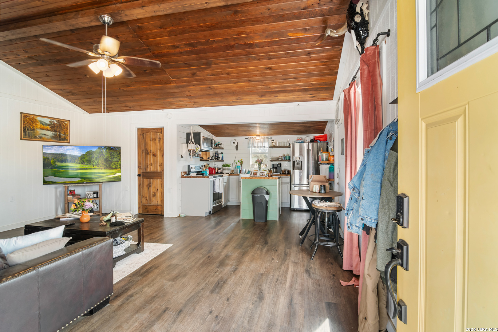 179 Pvt Rd 3830 Utopia, TX 78884 - Photo 23 of 37