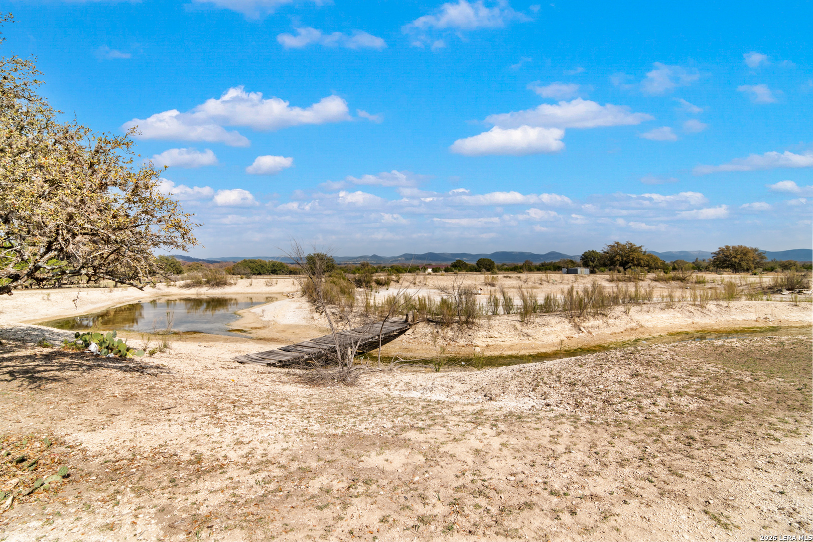 179 Pvt Rd 3830 Utopia, TX 78884 - Photo 9 of 37