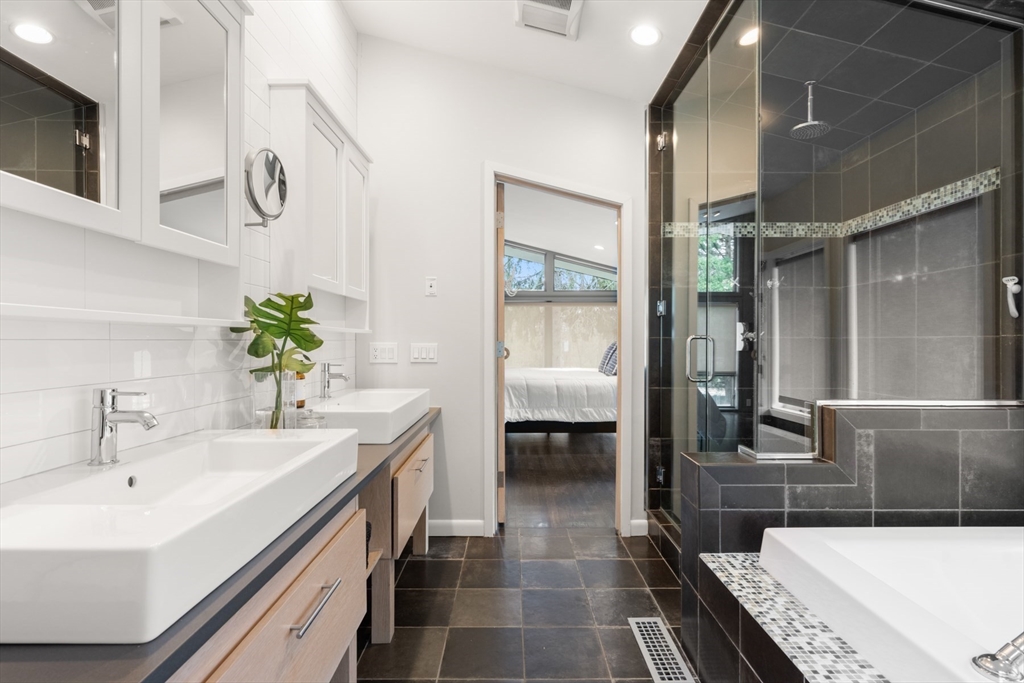 995 Brush Hill Road Milton, MA 02186 - Photo 20 of 42