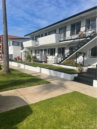 $3,050 | 1511 South Catalina Avenue, Unit H, Redondo Beach, CA 90277