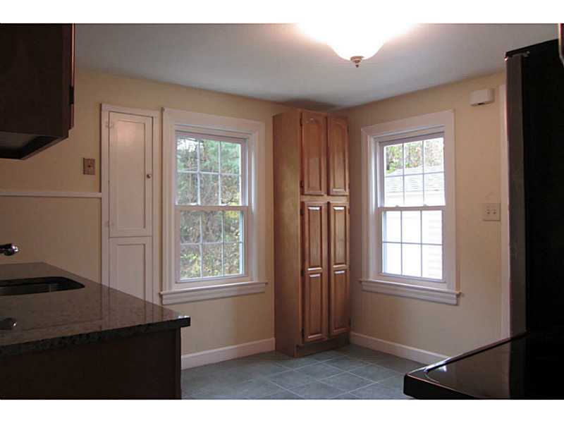 14 Sanderson Road Johnston, RI 02919 - Photo 8 of 25 Kitchen.