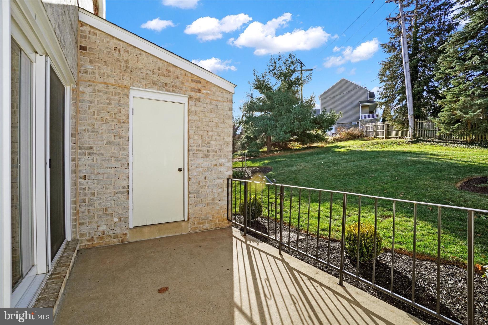 1000 Country Club Road, Unit 4 York, PA 17403 - Photo 23 of 32 Gallery Image 23