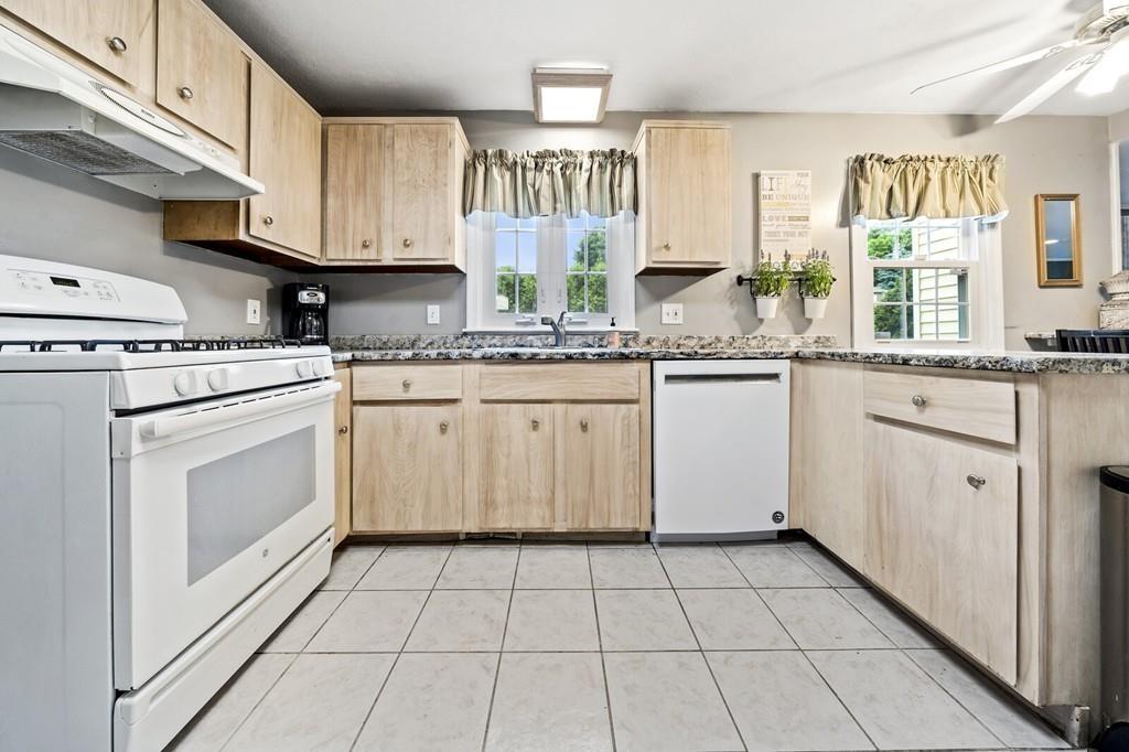 30 Sonning Road Beverly, MA 01915 - Photo 11 of 23 Gallery Image 11
