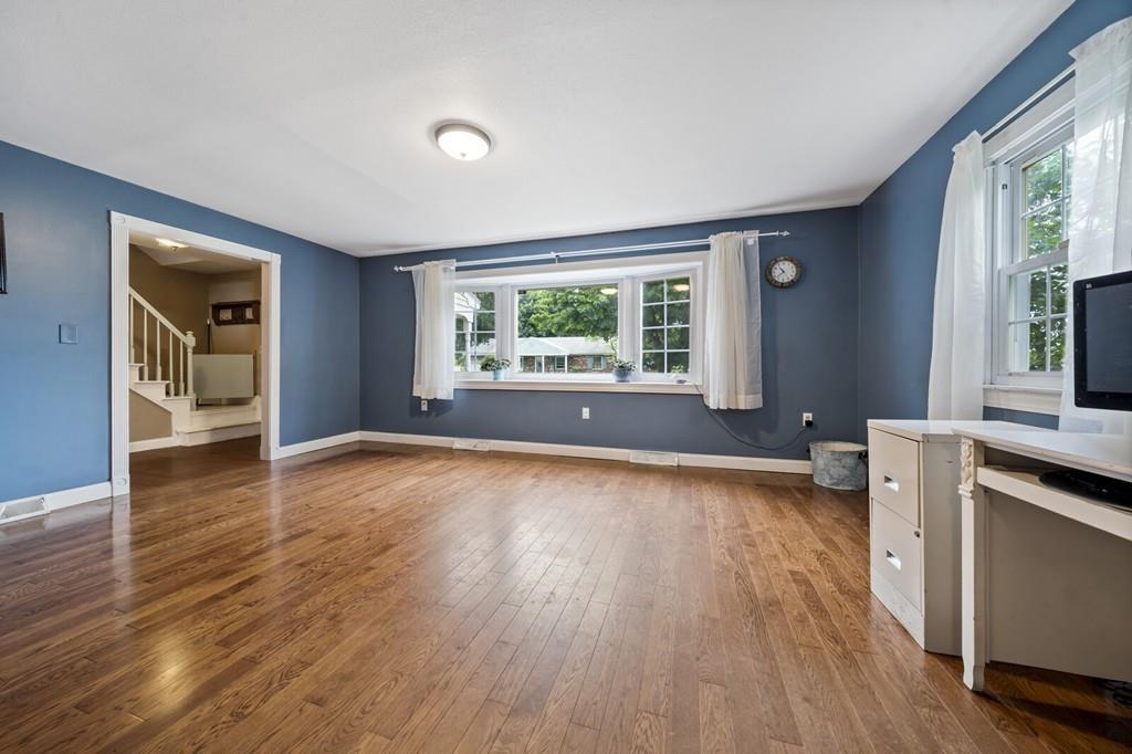 30 Sonning Road Beverly, MA 01915 - Photo 4 of 23 Gallery Image 4