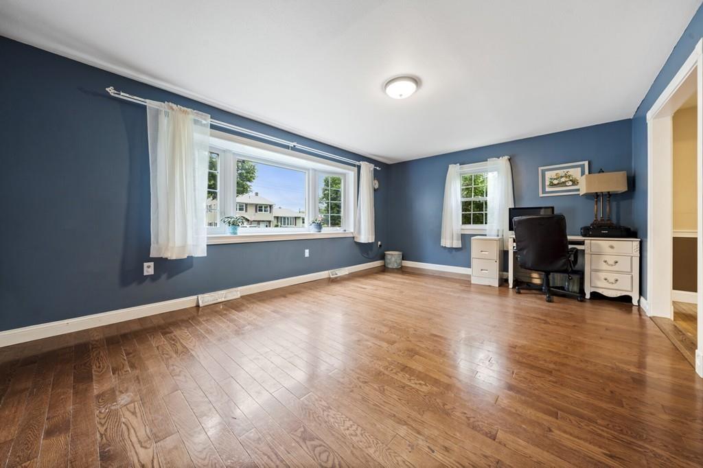 30 Sonning Road Beverly, MA 01915 - Photo 5 of 23 Gallery Image 5