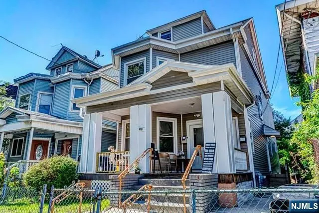 $2,300 | 468-470 Park Avenue, Unit 2, Paterson, NJ 07504