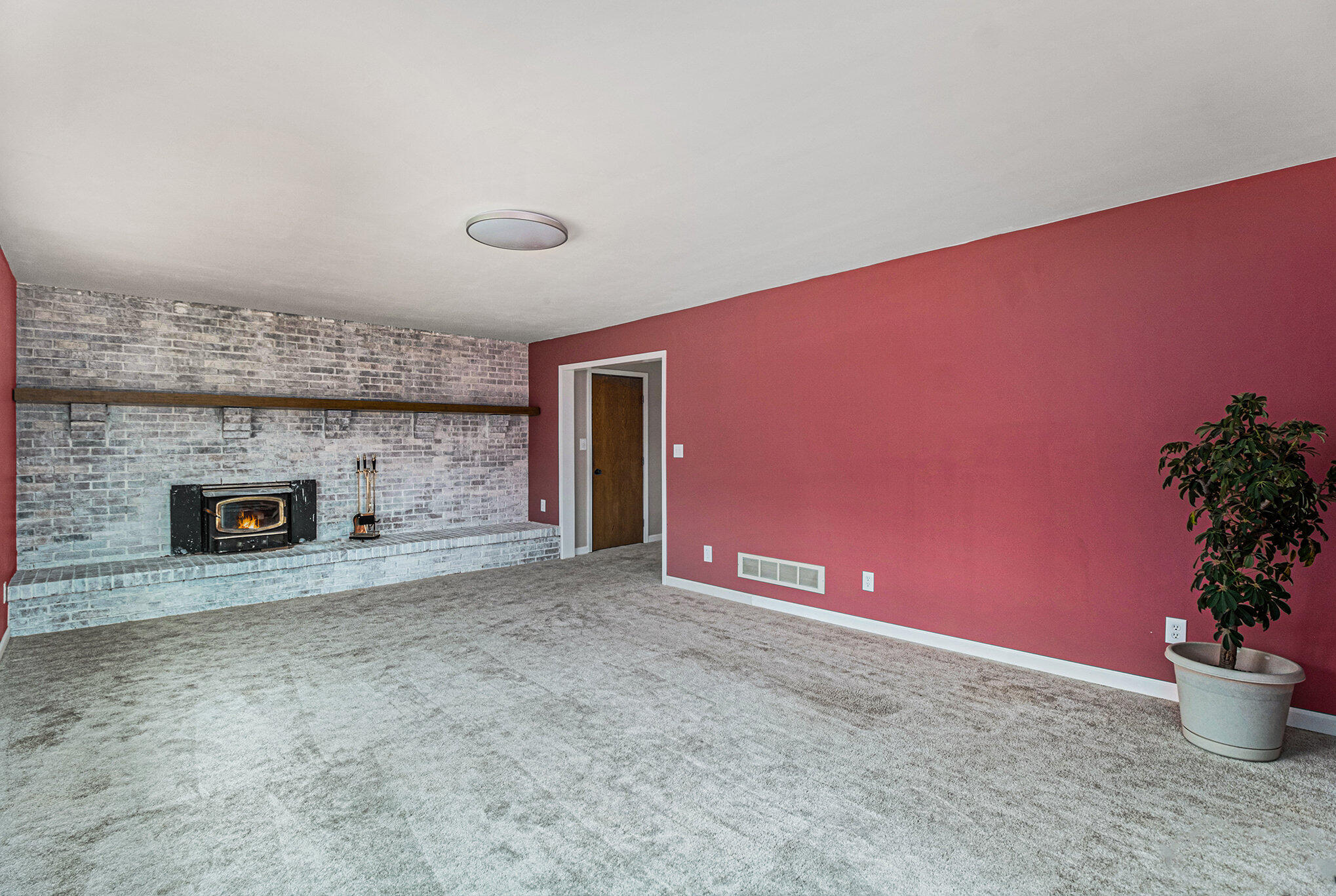 4445 Walsh Road Whitmore Lake, MI 48189 - Photo 6 of 61 006_dscf5498