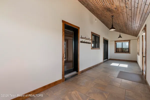 $1,195,000 | 268 Fisherman's Lane, Freedom, WY 83120
