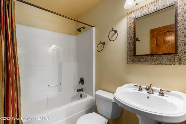 $1,195,000 | 268 Fisherman's Lane, Freedom, WY 83120