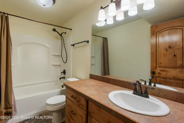 $1,195,000 | 268 Fisherman's Lane, Freedom, WY 83120