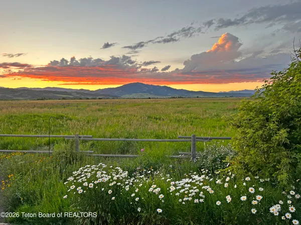 $1,195,000 | 268 Fisherman's Lane, Freedom, WY 83120