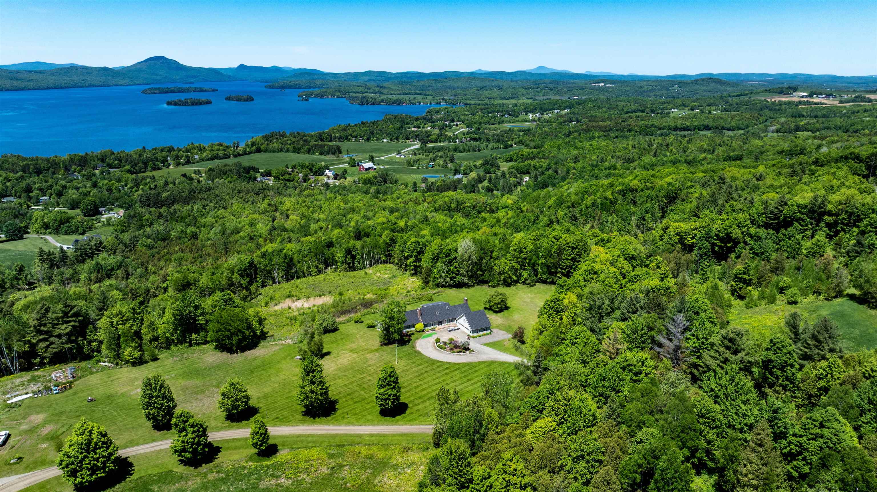 535 Willey Road Derby, VT 05855 - Photo 4 of 10
