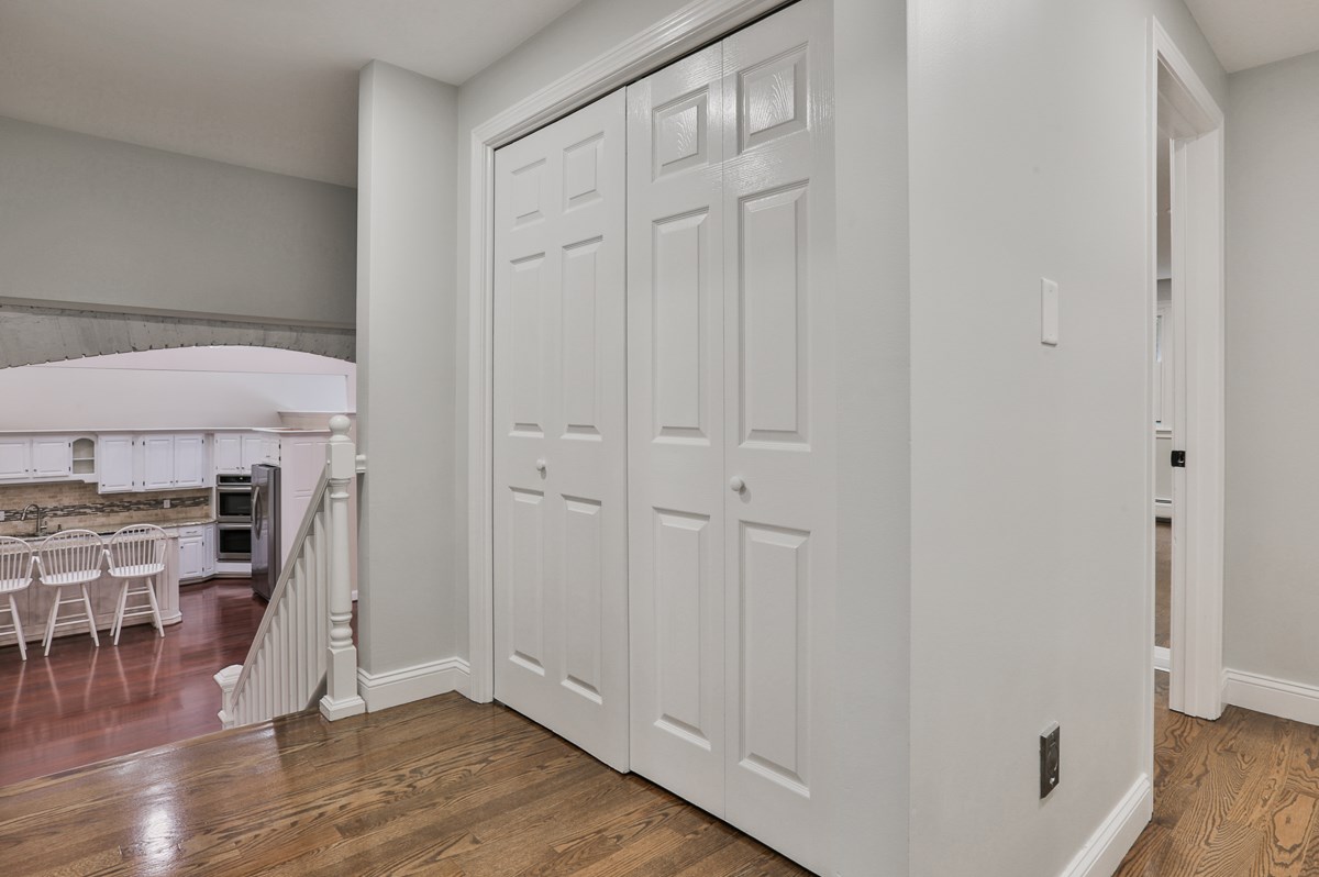 4 Driftwood Road Derry, NH 03038 - Photo 10 of 35