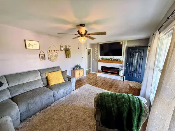 $239,000 | 301 East Viola Avenue, Washington, IN 47501