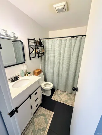 $239,000 | 301 East Viola Avenue, Washington, IN 47501